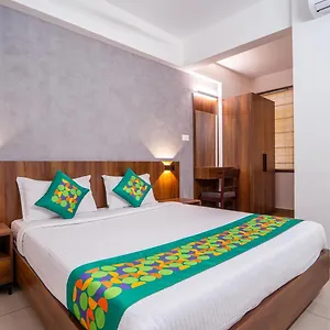 3* Hotel Treebo Petals